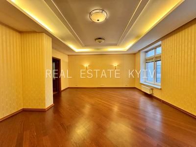 квартира по адресу Круглоуниверситетская ул., 3-5