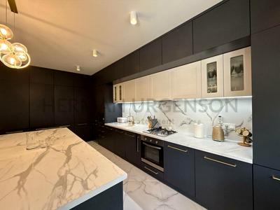 квартира за адресою Собранецька вул., 150