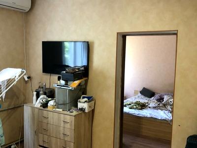 будинок за адресою Дніпровська вул., 8