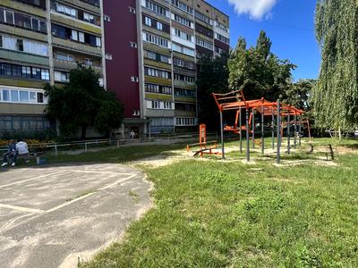 квартира за адресою Зодчих вул., 72