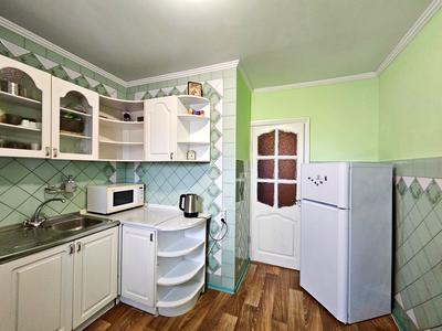 квартира за адресою Дніпровська набережна вул., 13