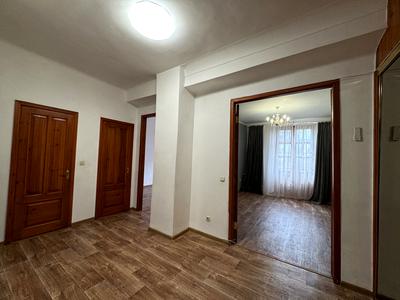 квартира по адресу Дмитрия Яворницкого просп. (Карла Маркса), 46