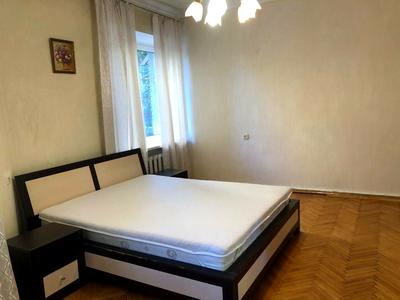 квартира за адресою Почайнинська вул., 45/48