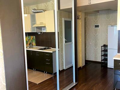 квартира за адресою Платанова вул., 82