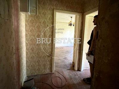 квартира по адресу Строителей ул., 16