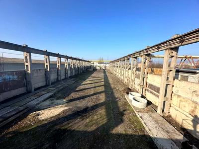 коммерческая по адресу Варваровская ул., 2