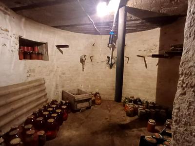 будинок за адресою Шкільна
