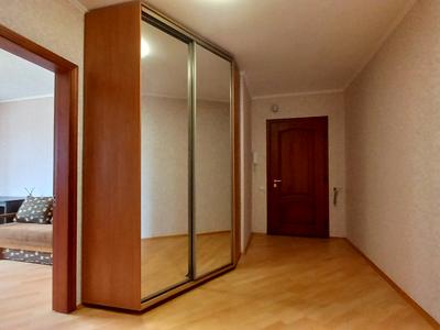 квартира за адресою Автозаводська вул., 63