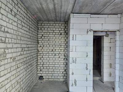 комерційна за адресою Мечникова вул., 103