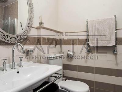 квартира за адресою Шота Руставелі вул., 44