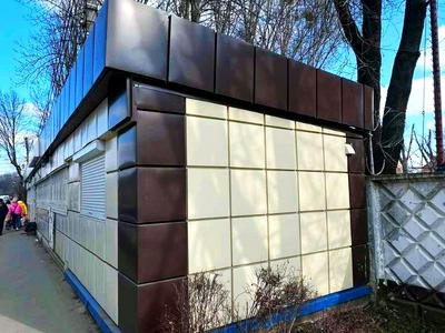 коммерческая по адресу Будівельників ул., 23/2