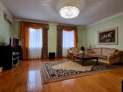 квартира за адресою Шовковична вул., 13/2