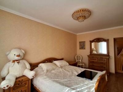 квартира за адресою Зарічанська вул., 52