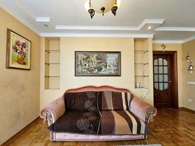 квартира за адресою Верховинна вул., 35