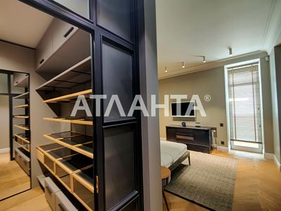 квартира за адресою Довженка вул., 4
