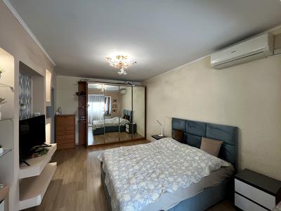 квартира за адресою Миколи Закревського вул., 77