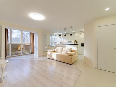 квартира за адресою Глібова вул., 7