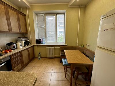 квартира за адресою Шота Руставелі вул., 27