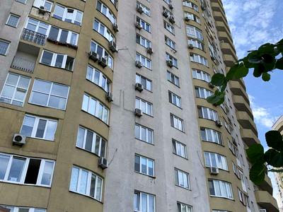 квартира за адресою Урловськая, 11А