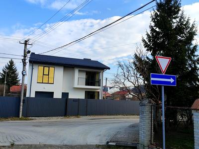 будинок за адресою Незалежності вул., 7а