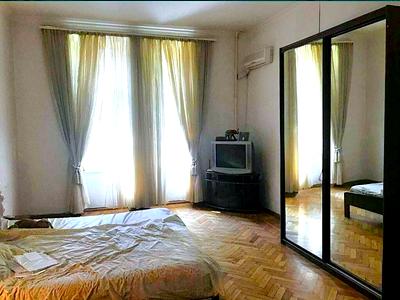 квартира по адресу Новосельского ул., 79