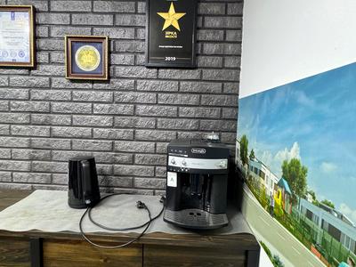 комерційна за адресою Центральна вул., 51-В