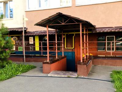 комерційна за адресою Боголюбова вул., 12