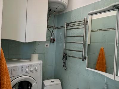 квартира за адресою Зустрічна, 10