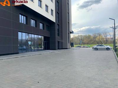 комерційна за адресою Надрічна вул., 6