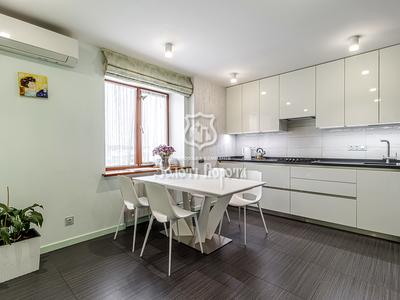 квартира за адресою Паризька вул., 5