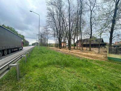 комерційна за адресою Весела, 10