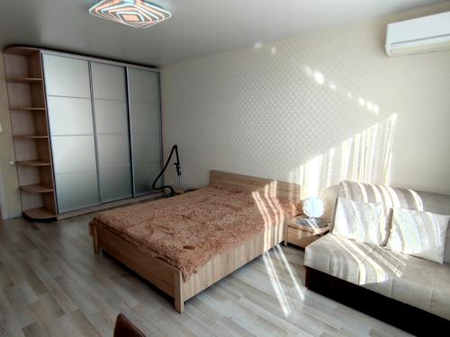квартира за адресою Анни Ахматової вул., 22