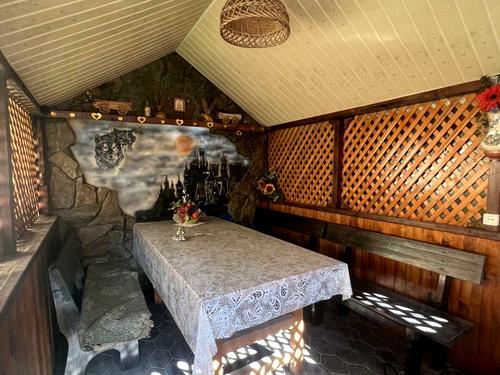 будинок за адресою Космонавтів, 21