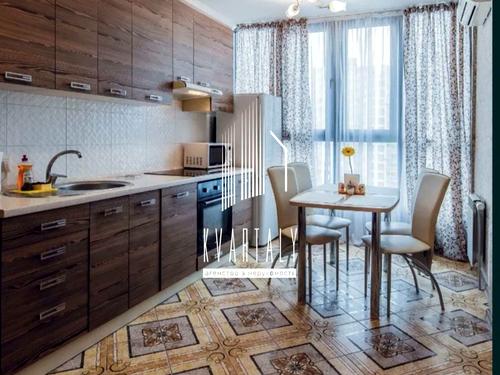 квартира за адресою Патріарха Мстислава Скрипника вул., 40
