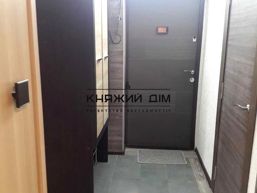квартира за адресою Любомира Гузара просп. (Космонавта Комарова), 11