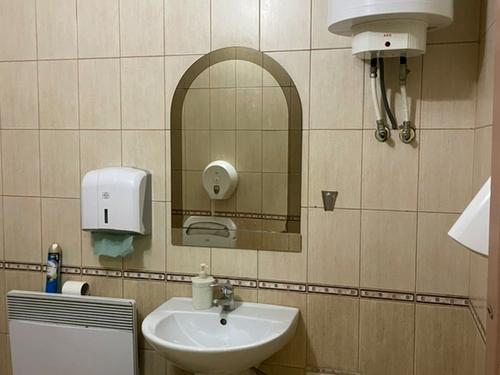 комерційна за адресою Байди Вишневецького вул., 37