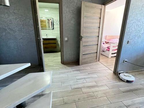 квартира за адресою Михайла Грушевського вул., 82/25