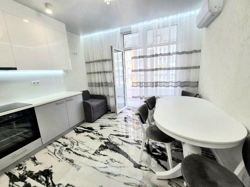 квартира за адресою Олеся Бердника, 1В