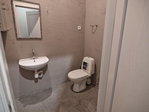 комерційна за адресою Корольова вул., 9В