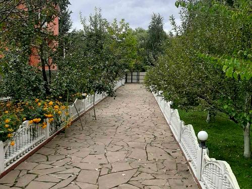 дом по адресу Деснянская ул.