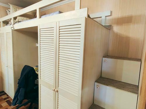 квартира за адресою Космонавтів вул., 27