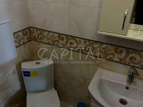 квартира за адресою Саперно-Слобідська вул., 10