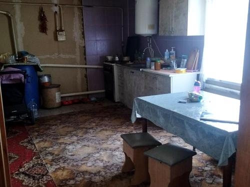 будинок за адресою смт. Рогань, Героя України Георгія Тарасенка пров., 17