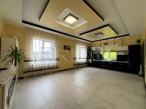 квартира за адресою Вишнева вул., 3