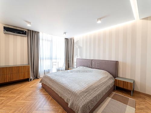 квартира за адресою Предславинська вул., 53