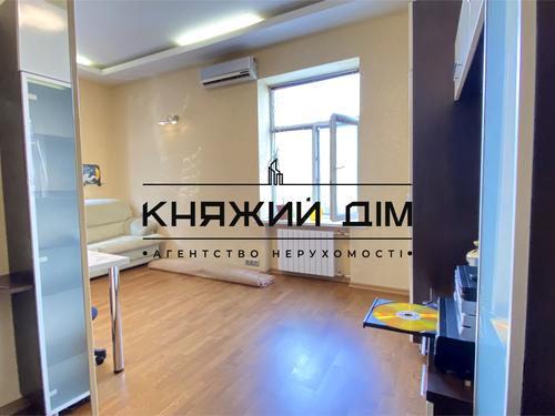квартира за адресою Євгена Коновальця вул. (Щорса), 23