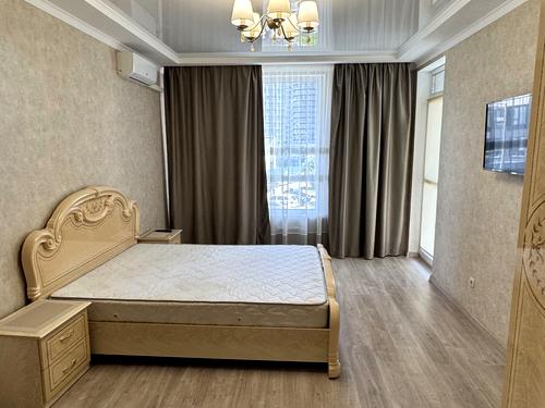 квартира за адресою Зарічна вул., 3-А