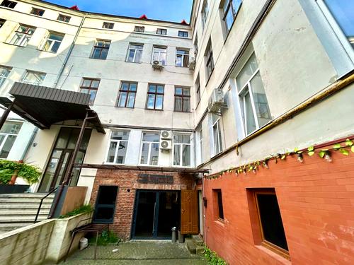комерційна за адресою Мирослава Скорика вул. (Петра Чайковського), 17
