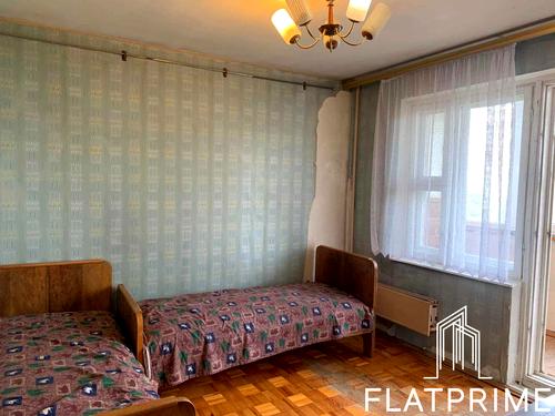 квартира за адресою Рональда Рейгана вул., 9-Г