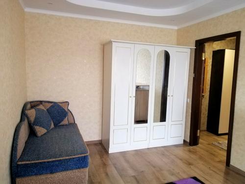 квартира за адресою Андрія Первозванного вул. (Стахурського), 38